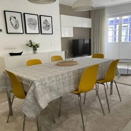 Modern 1 Bedroom City Center Aveiro Apartment Exterior photo